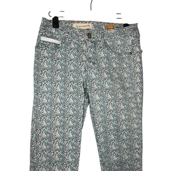 PILCRO & THE LETTER PRESS X ANTHROPOLOGIE BLUE FLORAL PRINT CROPPED JEANS - Picture 2 of 8